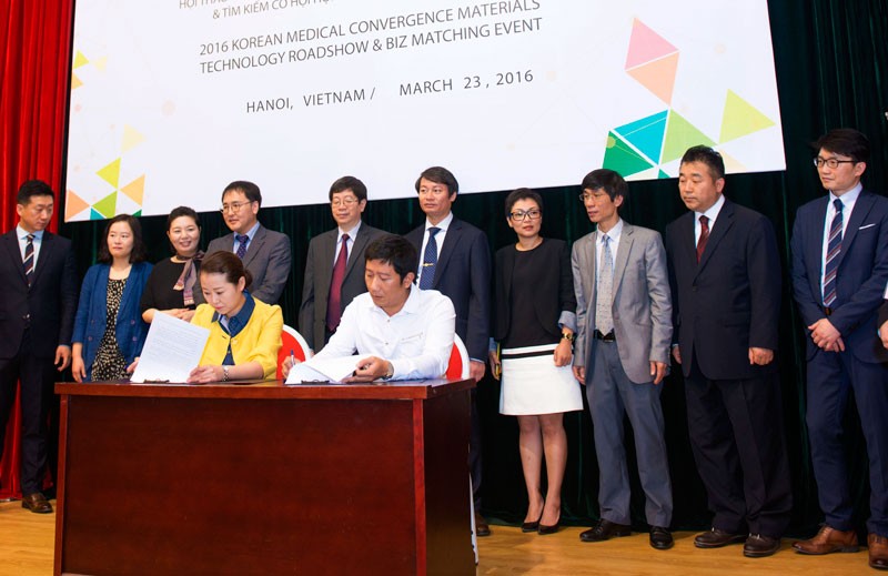 Doanh nghiệp Việt Nam - Hàn Quốc ký 4 thỏa thuận hợp tác công nghệ cao trong y tế