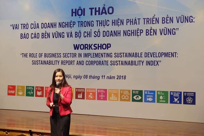 Bà Nguyễn Thanh Hoa, đại diện Tập đoàn Bảo Việt phát biểu tại Tọa đàm