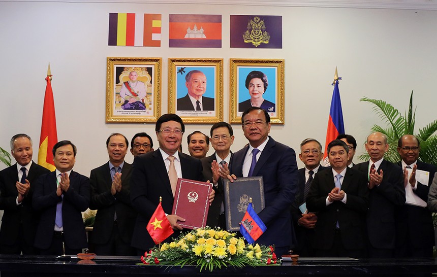 Kỳ họp 17 Ủy ban Hỗn hợp Việt Nam - Campuchia thống nhất tiếp tục đẩy mạnh hợp tác Kinh tế, Văn hóa, Khoa học kỹ thuật