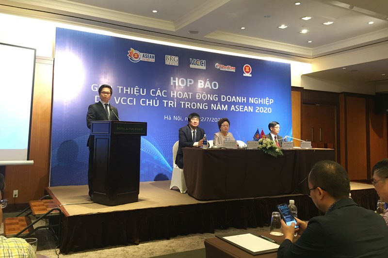 Công bố chuỗi sự kiện nổi bật của cộng đồng doanh nghiệp Việt Nam năm ASEAN 2020	