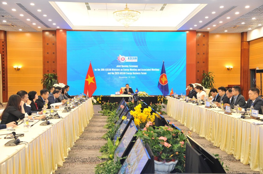 ASEAN thảo luận và thống nhất nhiều nghị trình hợp tác phát triển năng lượng khu vực