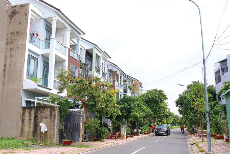 Dự án Khu nhà ở Phước Long B (quận 9, TP.HCM) đã được chuyển nhượng với giá rẻ, gây thiệt hại nghiêm trọng cho Nhà nước. Ảnh: Lê Toàn
