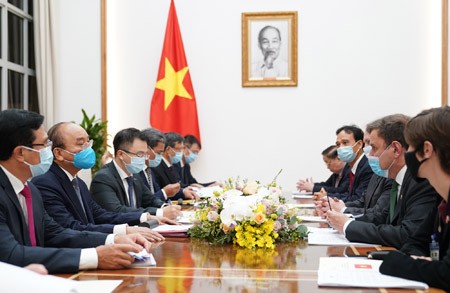 Thủ tướng Nguyễn Xuân Phúc tiếp Chủ tịch Tập đoàn Enterprize Energy (Anh) hôm 30/9/2020 bàn về dự án điện gió ngoài khơi mà Tập đoàn này đầu tư tại Bình Thuận
