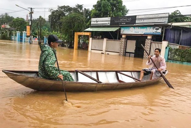 Nước lũ trên địa bàn huyện Đại Lộc, tỉnh Quảng Nam đang dâng cao.