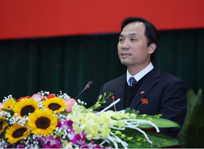 Bí thư Tỉnh ủy Hà Tĩnh Hoàng Trung Dũng vừa được HĐND tỉnh này bầu giữ chức Chủ tịch HĐND nhiệm kỳ mới.