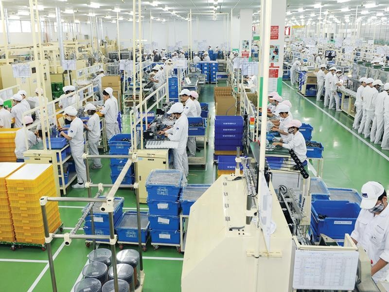 Các doanh nghiệp Nhật luôn chọn Việt Nam là điểm đến. Trong ảnh: Sản xuất tại Công ty UMC Việt Nam (Nhật Bản). Ảnh: Đ.T