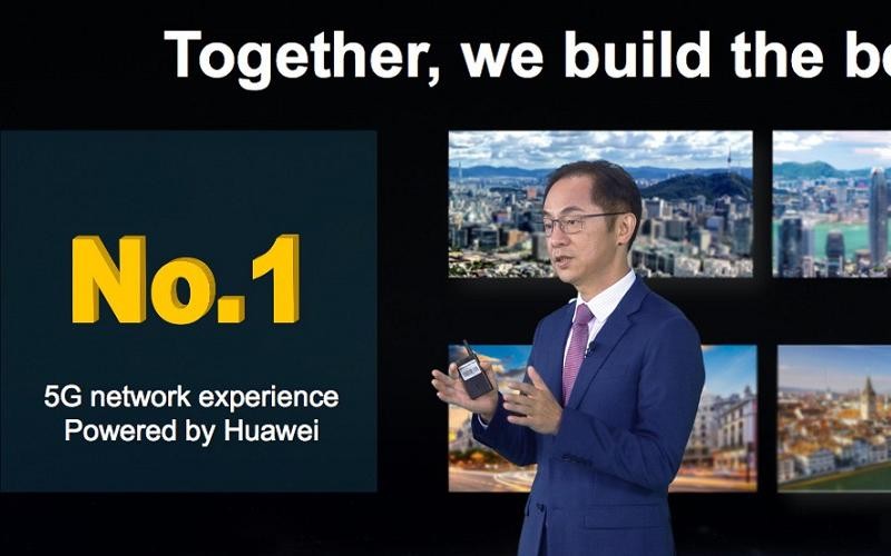 Ông Ryan Ding, Giám đốc điều hành kiêm Chủ tịch Nhóm kinh doanh nhà mạng của Huawei. 