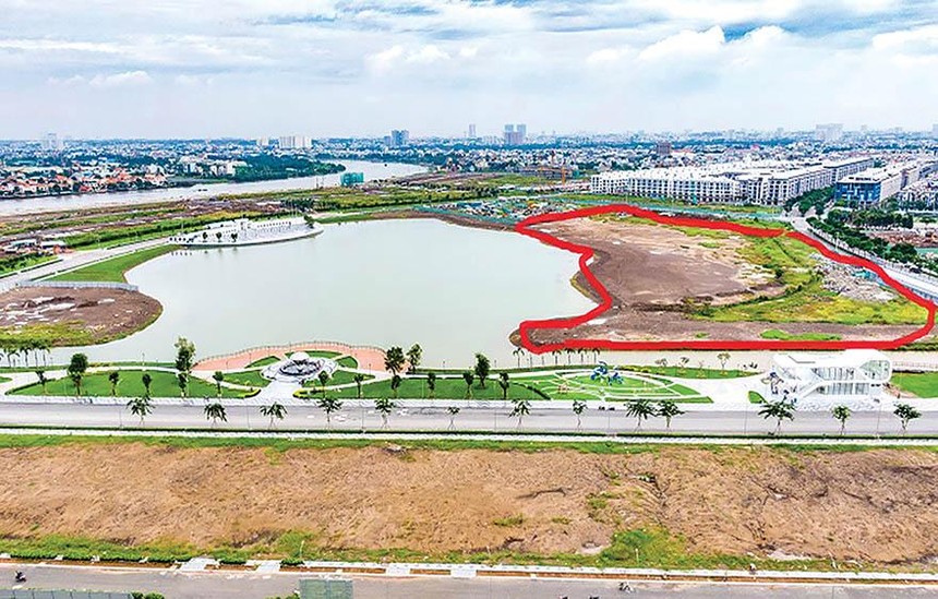 Khu vực Công viên nước (phần vạch đỏ) ở Vạn Phúc City vẫn chưa có hoạt động xây dựng nào
