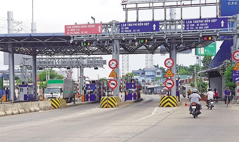 Trạm thu phí Dự án BOT mở rộng, nâng cấp Quốc lộ 14 qua tỉnh Đắk Lắk. Ảnh: A.M