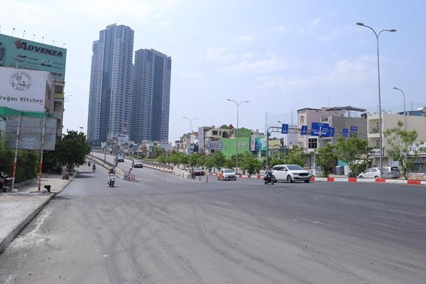 Cận cảnh tuyến đường Nguyễn Hữu Cảnh trước ngày thông xe