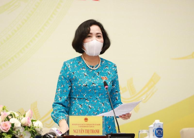 Trưởng ban Công tác đại biểu Nguyễn Thị Thanh trả lời báo chí 