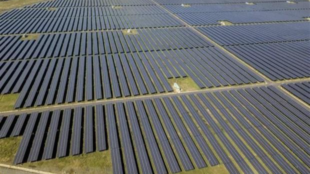 Nhà máy điện Mặt Trời Sao Mai-An Giang với tổng vốn đầu tư hơn 6.000 tỷ đồng hoàn thành sau 2 năm xây dựng. (Ảnh: Thanh Sang/TTXVN)