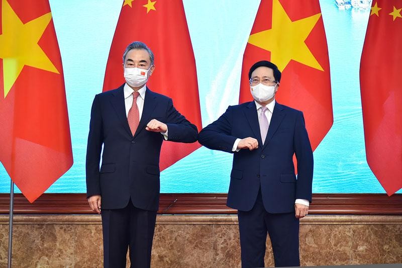 Phó thủ tướng Thường trực Phạm Bình Minh cùng Bộ trưởng Bộ Ngoại giao Trung Quốc Vương Nghị đồng chủ trì Phiên họp lần thứ 13 Ủy ban chỉ đạo hợp tác song phương Việt Nam-Trung Quốc (Ảnh: BNG)