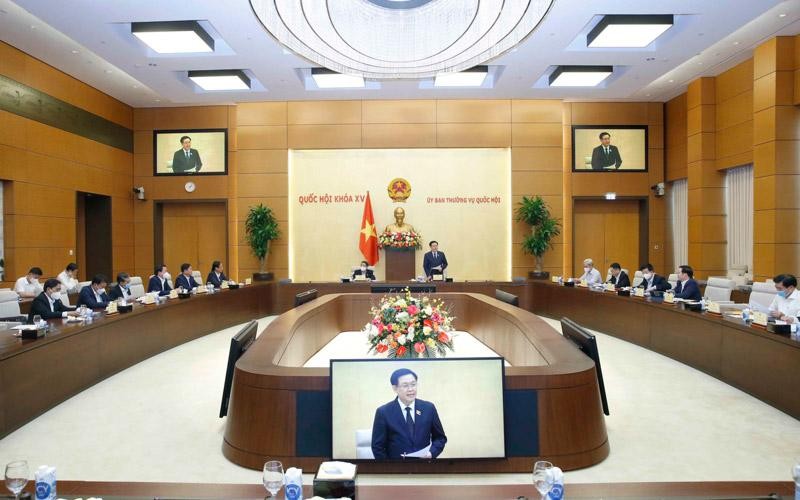 Chủ tịch Quốc hội Vương Đình Huệ chủ trì cuộc làm việc với lãnh đạo tỉnh Ninh Thuận.