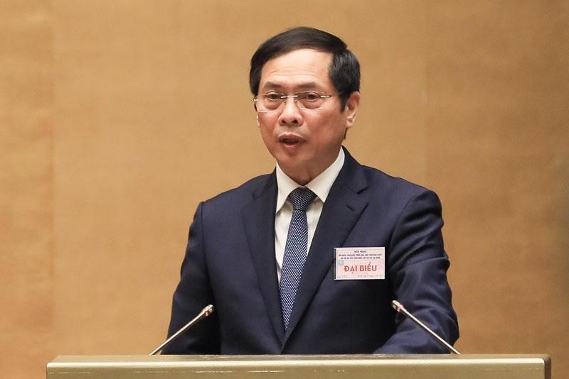 Bộ trưởng Bộ Ngoại giao Bùi Thanh Sơn trình bày tham luận tại Hội nghị Đối ngoại toàn quốc sáng 14/12 (Ảnh: Nhật Bắc)