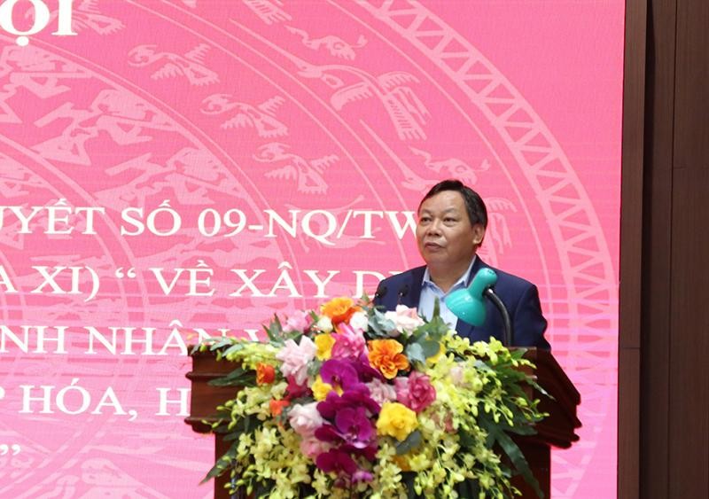 Phó Bí thư Thành ủy Hà Nội Nguyễn Văn Phong phát biểu tại Hội nghị tổng kết 10 năm thực hiện Nghị quyết 09-NQ/TW, ngày 09/12/2011 của Bộ Chính trị (khóa XI). (Ảnh: Thanh Hải)