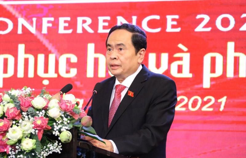 Phó chủ tịch Quốc hội Trần Thanh Mẫn phát biểu tại hội thảo.