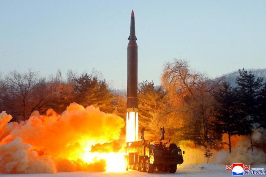 Hình ảnh vụ thử tên lửa siêu thanh hôm 5/1 của Triều Tiên. (Ảnh: KCNA)