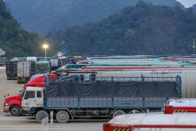 Trung Quốc tạm dừng thông quan hàng hoá qua cặp cửa khẩu quốc tế Hữu Nghị (Việt Nam).
