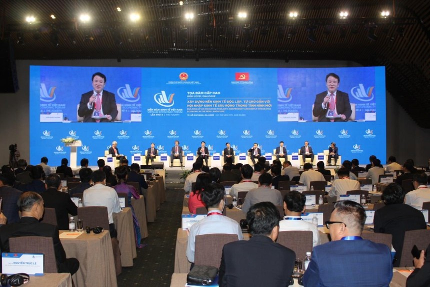 Thứ trưởng Trần Quốc Phương đã nêu ra sáu nhóm giải pháp phát triển nền kinh tế độc lập, tự chủ gắn với hội nhập quốc tế sâu rộng, hiệu quả