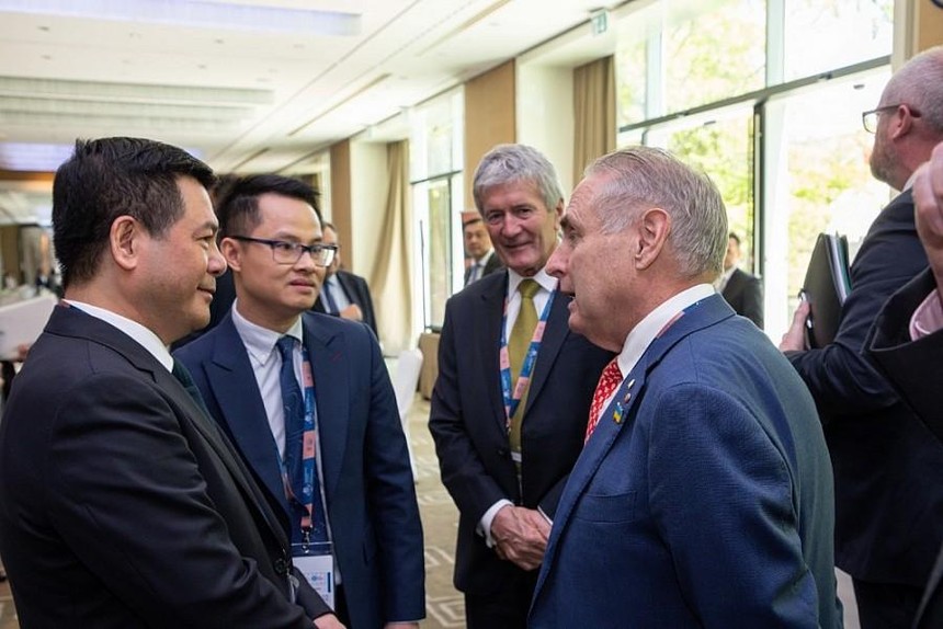 Bộ trưởng Công thương Nguyễn Hồng Diên dự Hội nghị WTO lần thứ 12 tại Thụy Sỹ.