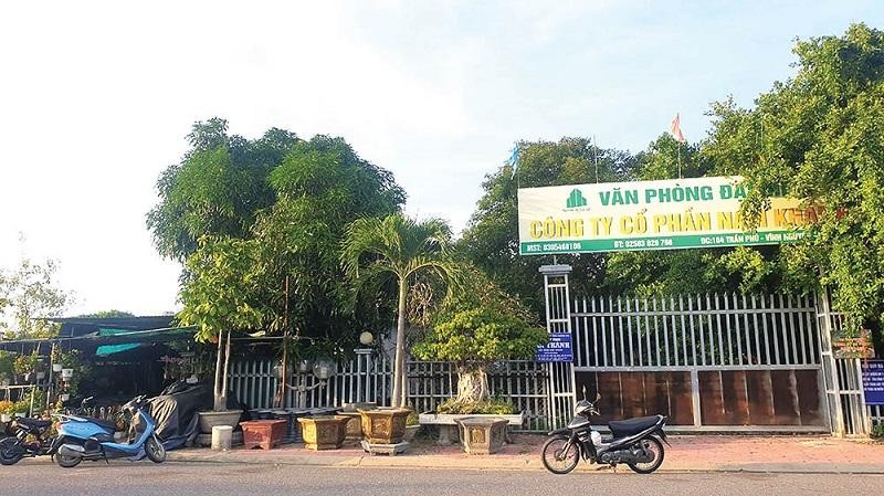 Khu “đất vàng” trên đường Trần Phú (TP. Nha Trang, tỉnh Khánh Hòa) bị sử dụng vào việc liên kết kinh doanh không đúng thẩm quyền. Ảnh: P.V