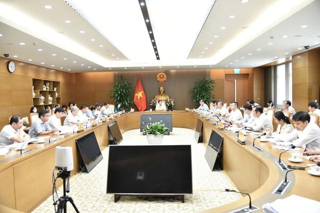 Phó Thủ tướng Lê Minh Khái chỉ đạo tiếp tục đẩy nhanh tái cơ cấu 2 dự án: VTM và DAP-2 Lào Cai.