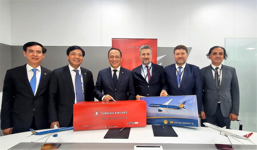 Thỏa thuận hợp tác giữa Vietnam Airlines và Turkish Airlines sẽ tăng cường kết nối hàng không, hợp tác góp phần phát triển quan hệ giao lưu kinh tế, văn hóa, xã hội giữa Việt Nam với Thổ Nhĩ Kỳ và các khu vực châu Âu, Trung Đông.