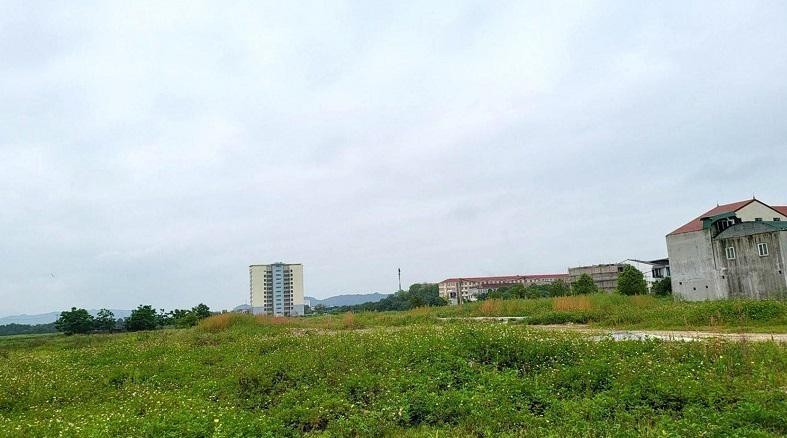 Nhếch nhác tại Dự án khu đô thị Đồng Dâu kết hợp nhà ở cho người có thu nhập thấp chậm tiến độ kéo dài...