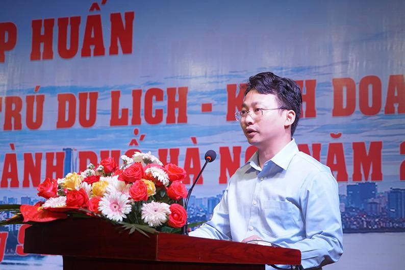 Ông Trần Trung Hiếu, Phó giám đốc Sở Du lịch Hà Nội cho biết, tính đến tháng 9/2022, trên địa bàn Hà Nội có 3.425 cơ sở lưu trú du lịch với 64.800 phòng. (Ảnh: Nguyễn Anh Tùng)