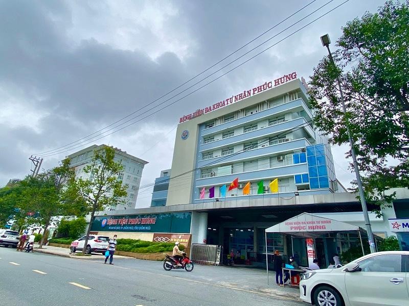 Bệnh viện Đa khoa tư nhân Phúc Hưng xây dựng nhiều hạng mục không phép nằm tại phường phường Nghĩa Chánh, TP.Quảng Ngãi. Ảnh: T.C