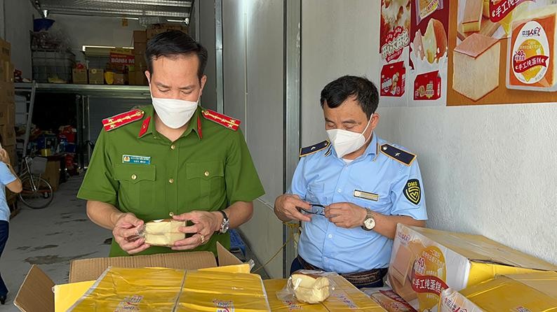 Dịp cuối năm, Cục Quản lý thị trường Hà Nội sẽ đẩy mạnh chống buôn lậu, gian lận thương mại và hàng giả.