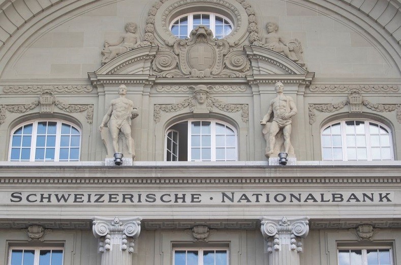 Năm 2021, Ngân hàng Trung ương Thụy Sĩ báo lãi 26 tỷ franc Thụy Sĩ. Ảnh: Reuters