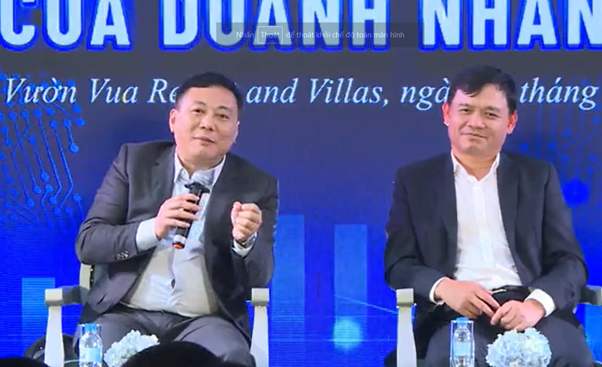 Chủ tịch Alphanam Nguyễn Tuấn Hải (bìa trái) và Chủ tịch Tập đoàn Sunhouse tại Tọa đàm “Kinh tế 2023 - Nhận diện và Hành động của Doanh nhân trẻ”.