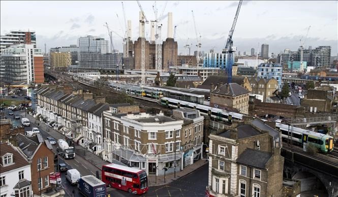 Một công trường xây dựng tại London, Anh. Ảnh: AFP/ TTXVN