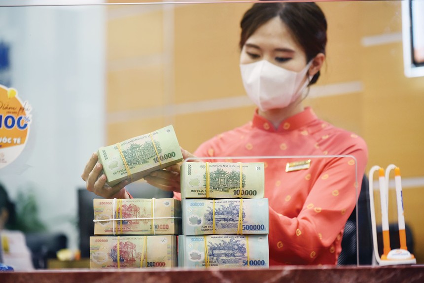 Lạm phát tại Việt Nam không cao như tại nhiều quốc gia khác, nên Ngân hàng Nhà nước ít chịu áp lực phải tăng lãi suất