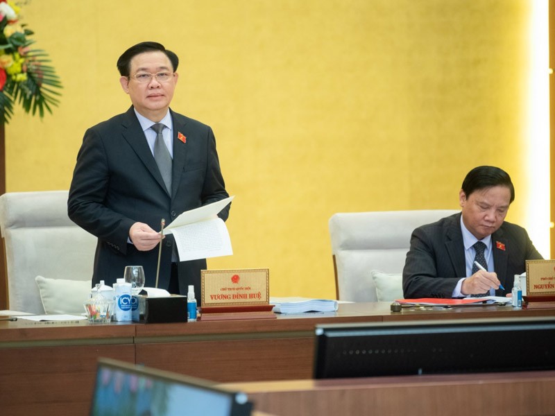 Chủ tịch Quốc hội Vương Đình Huệ phát biểu khai mạc phiên họp.