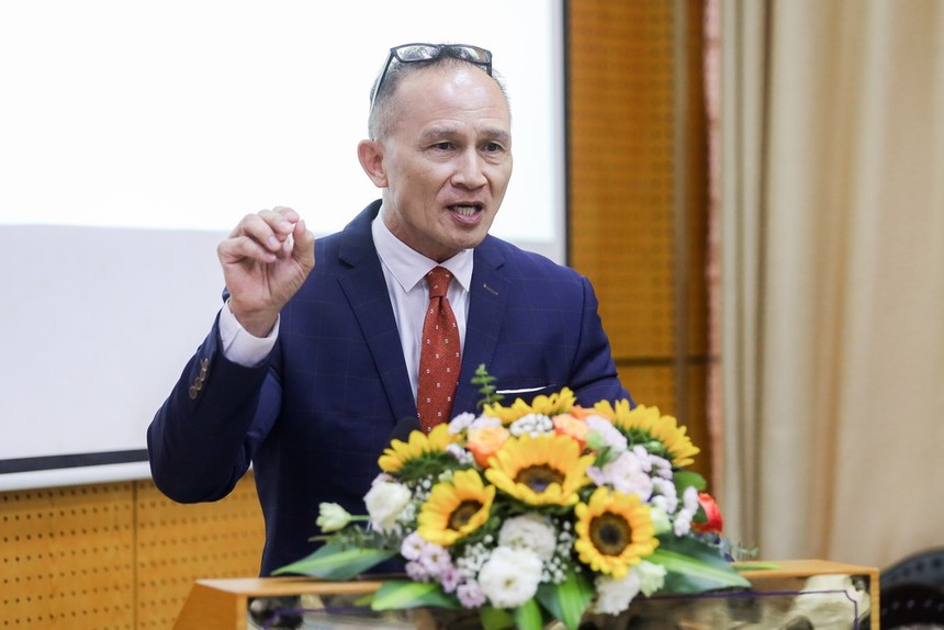 Ông Darryl Dong, Cán bộ Quốc gia Cao cấp, IFC Việt Nam 