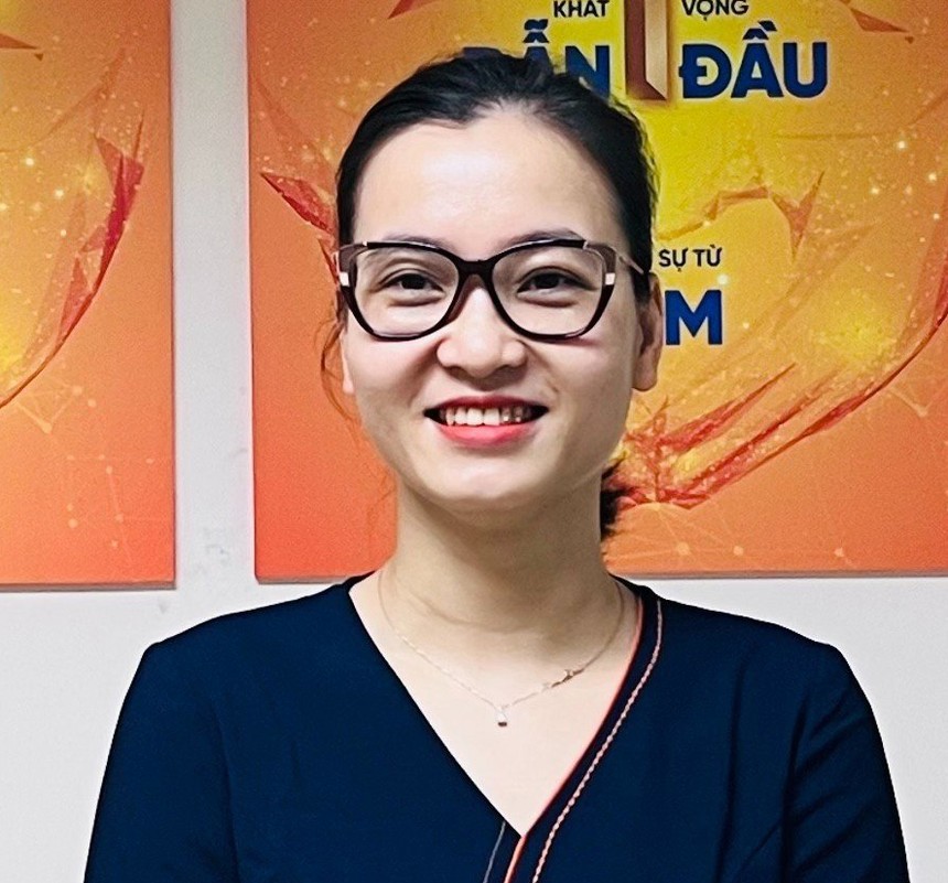 Chị Phạm Thị Hồng Tuyên, Kiểm soát viên Ngân hàng TMCP Sài Gòn - Hà Nội (SHB)