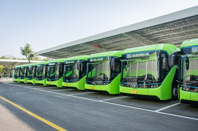 Mô hình xe buýt điện được triển khai từ chiến lược chuyển đổi năng lượng xanh, thân thiện với môi trường ngày càng phổ biến tại Việt Nam