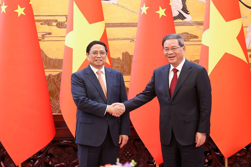 Thủ tướng Phạm Minh Chính và Thủ tướng Trung Quốc Lý Cường (Ảnh: Nhật Bắc)