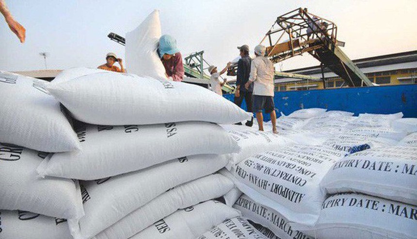 Bộ NN&PTNT đề xuất Thủ tướng xét ban hành chỉ thị về tăng cường công tác xuất khẩu gạo trong tình hình mới.