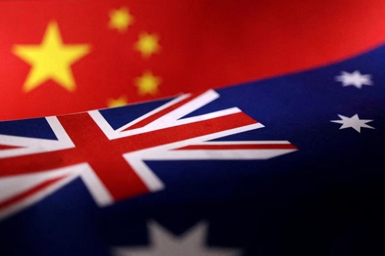 Vào thời điểm căng thẳng ngoại giao lên đến đỉnh điểm vào năm 2020 và 2021, Bắc Kinh đã áp thuế nhập khẩu đối với một số mặt hàng xuất khẩu của Australia, từ rượu vang, thịt đỏ đến tôm hùm và gỗ. Ảnh: Reuters 