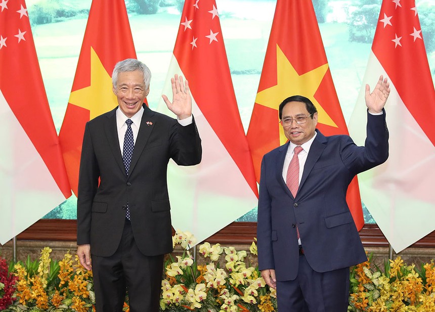Thủ tướng Chính phủ Phạm Minh Chính tiếp Thủ tướng Singapore Lý Hiển Long