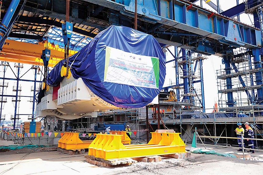 Các thiết bị đã được nhập về để lắp đặt Nhà máy điện khí LNG Nhơn Trạch 3