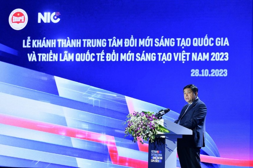 Bộ trưởng Bộ Kế hoạch và Đầu tư Nguyễn Chí Dũng phát biểu tại Lễ Khánh thành Cơ sở hoạt động mới của Trung tâm Đổi mới Sáng tạo Quốc gia (NIC) và khai mạc Triển lãm Quốc tế VIIE 2023 (Ảnh: Thế Đại)