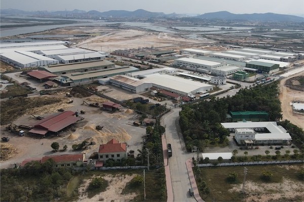 Toàn cảnh nhìn từ trên cao Khu công nghiệp Việt Hưng giai đoạn 1. Ảnh: thanhnien.vn