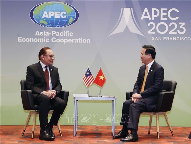 Chủ tịch nước Võ Văn Thưởng tiếp Thủ tướng Malaysia nhân dịp dự Tuần lễ Cấp cao APEC 2023. Ảnh: TTXVN