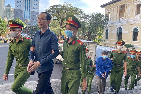 Bị cáo Nguyễn Văn Lợi (cựu Giám đốc Công ty TNHH TMDV sản xuất Nguyễn Tâm) được áp giải đến phiên xét xử.