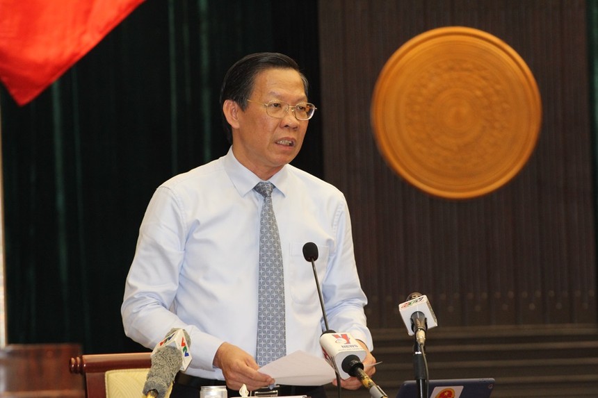 Chủ tịch UBND TP.HCM Phan Văn Mãi trả lời chất vấn. Ảnh: Thành Nhân
